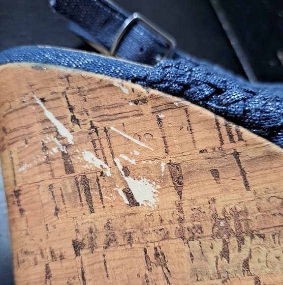 Mudd Blue Perforated Cork Wedge Sandal    Size 8.5 - Picture 11 of 13